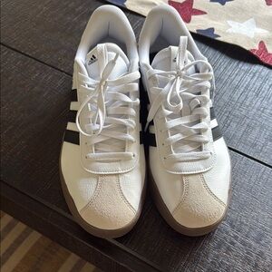 Adidas White and Black Sneakers Retro Style